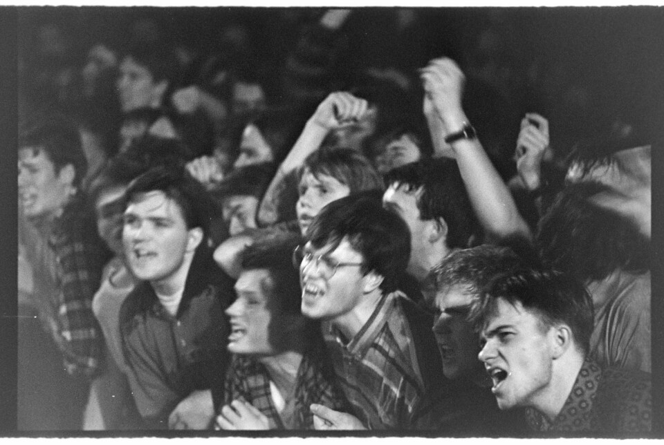 KONSERT: Publikum digger deLillos på Studentersamfundet i 1994